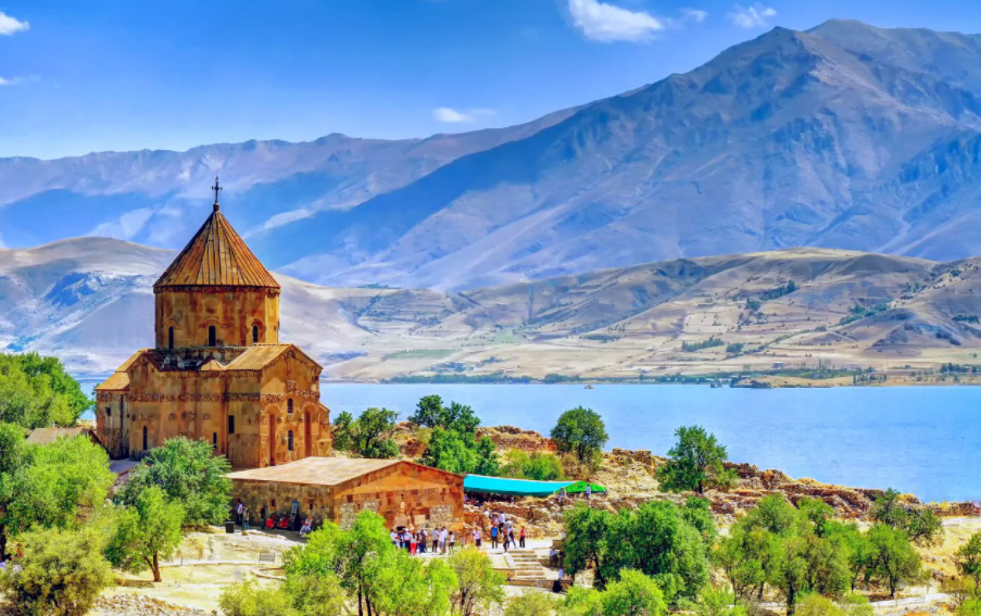 تور 3 شب و 4 روزه وان